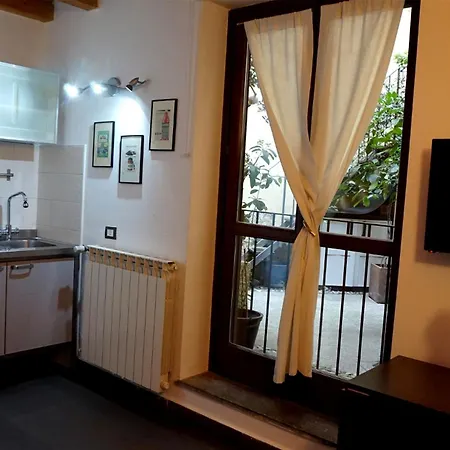 Vicolo Lavandai * Milano